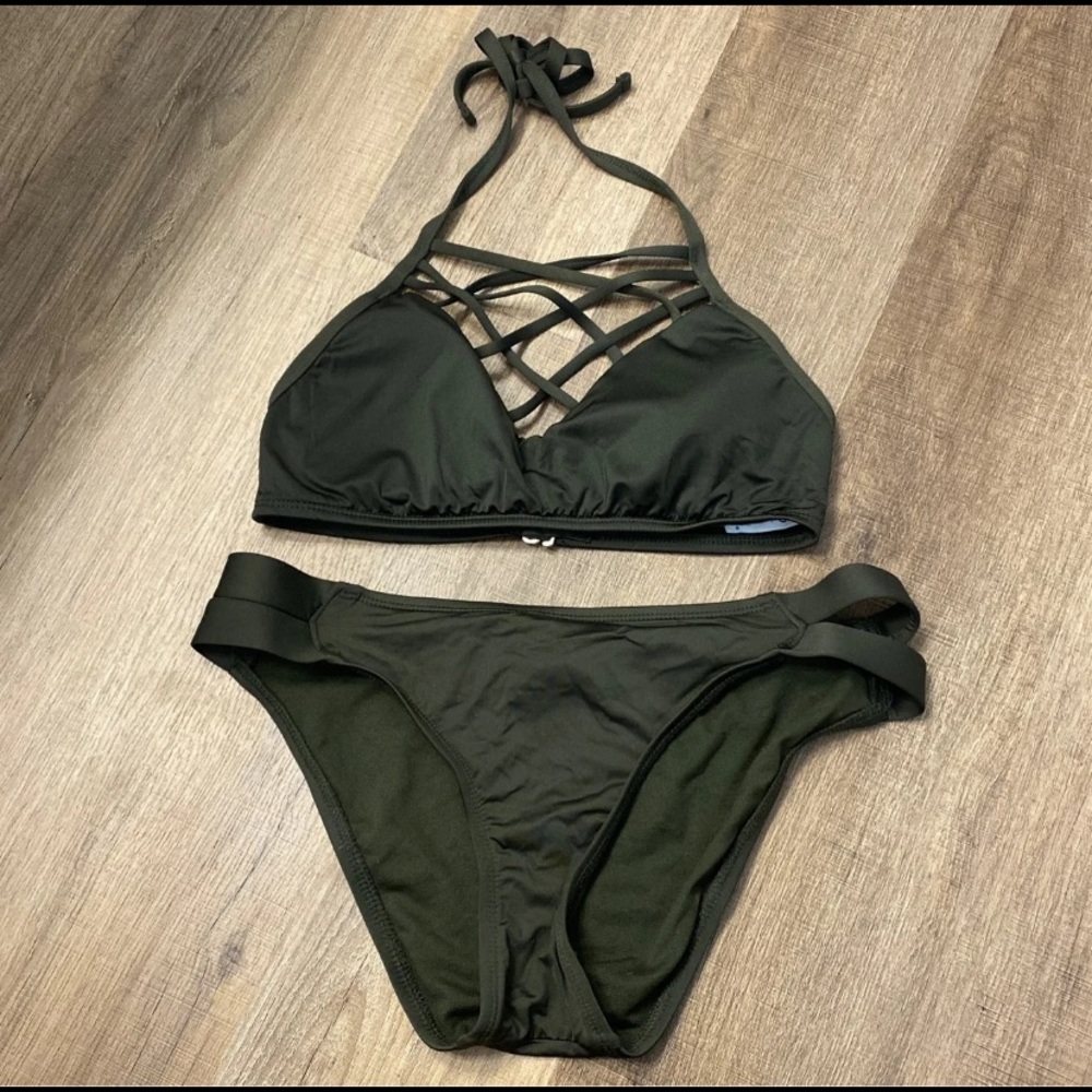 Bathing suit set
